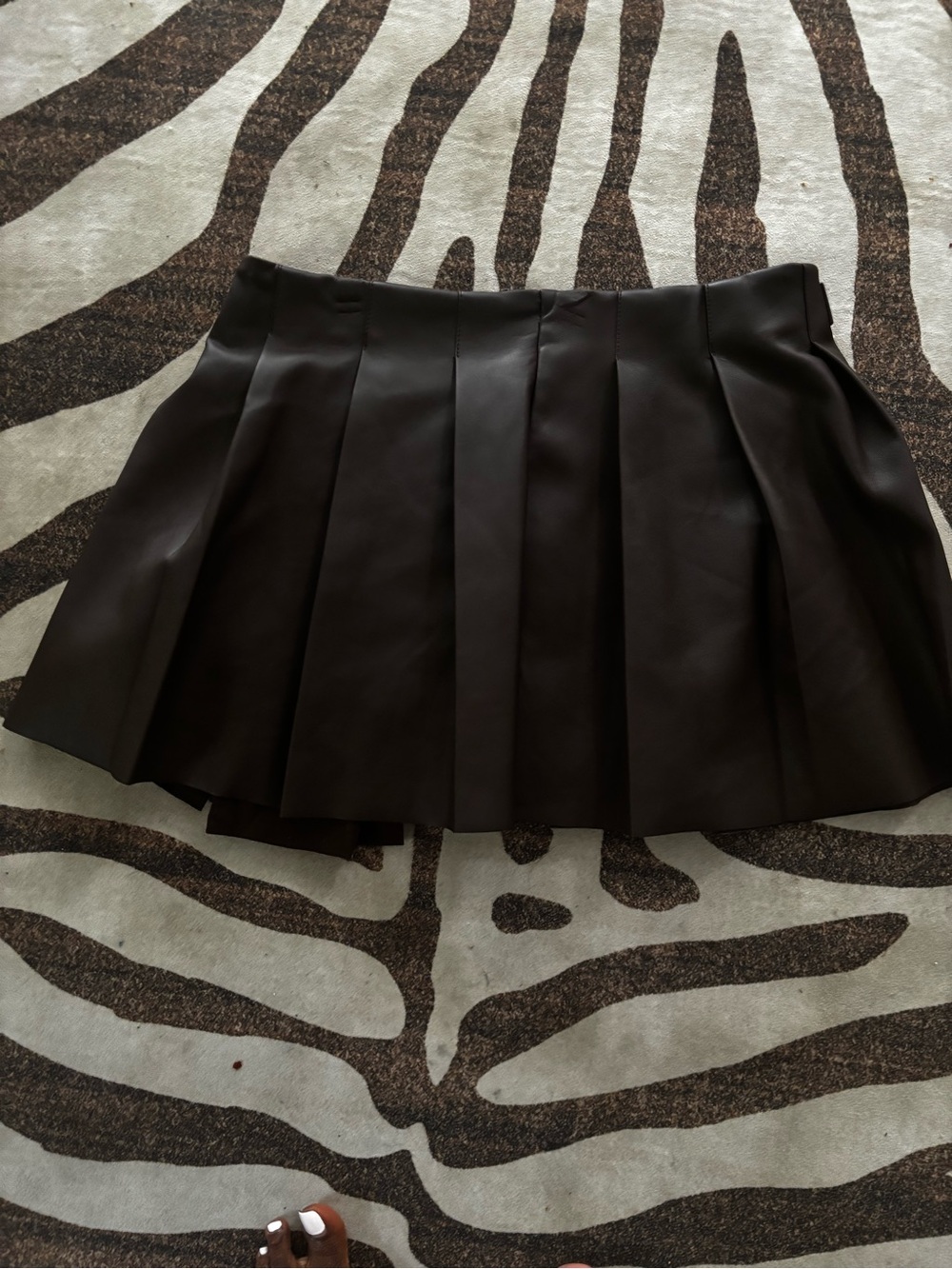 Manière De Voir Juliette Brown Faux Leather Pleated Skort US 8
